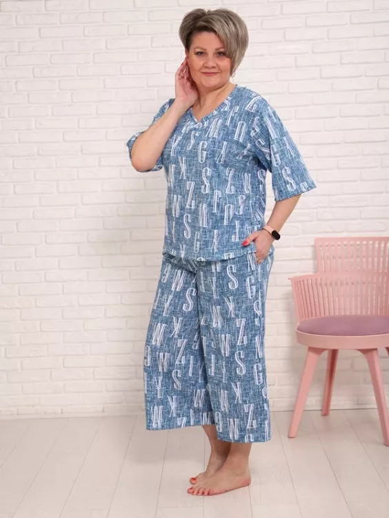 Костюм женский с бриджами 370061