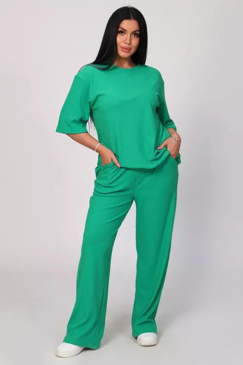 Костюм 903457 зеленый последний размер