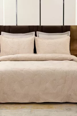 Покрывало Мейфэр 240х260 с наволочками 50*70 (2шт)