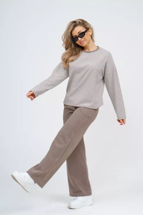 Костюм женский с брюками 679320